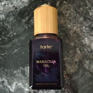 Tarte Maracuja oil